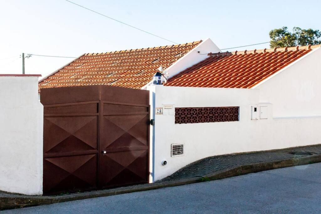 Casa Da Ti' Milia Villa Encarnacao Luaran gambar